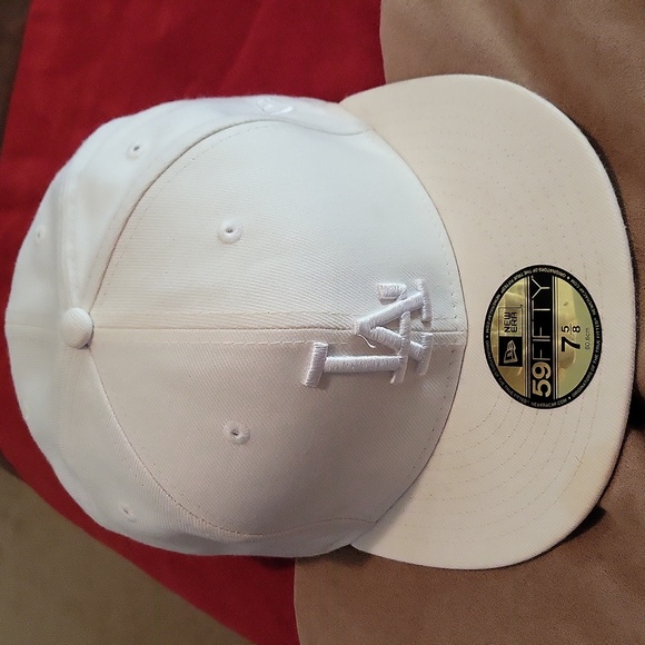 Fifty hat, new Era,  7.8,  color:white - Picture 1 of 1